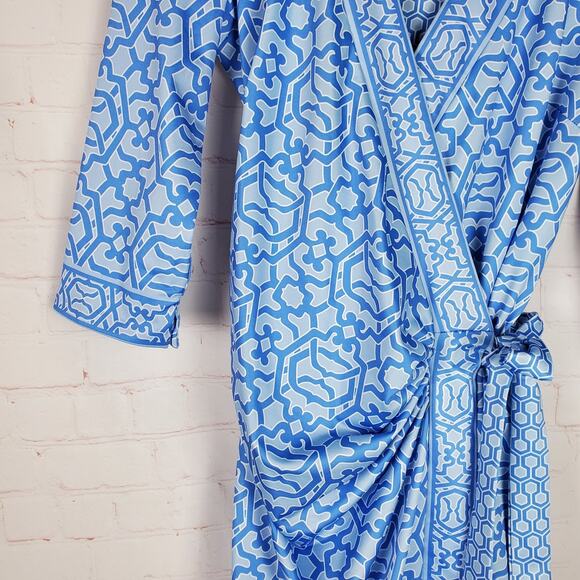 Gretchen Scott Wrap Me Up Dress 3/4 Sleeve Stretch Size M Blue Jersey Geo Print - Picture 9 of 14